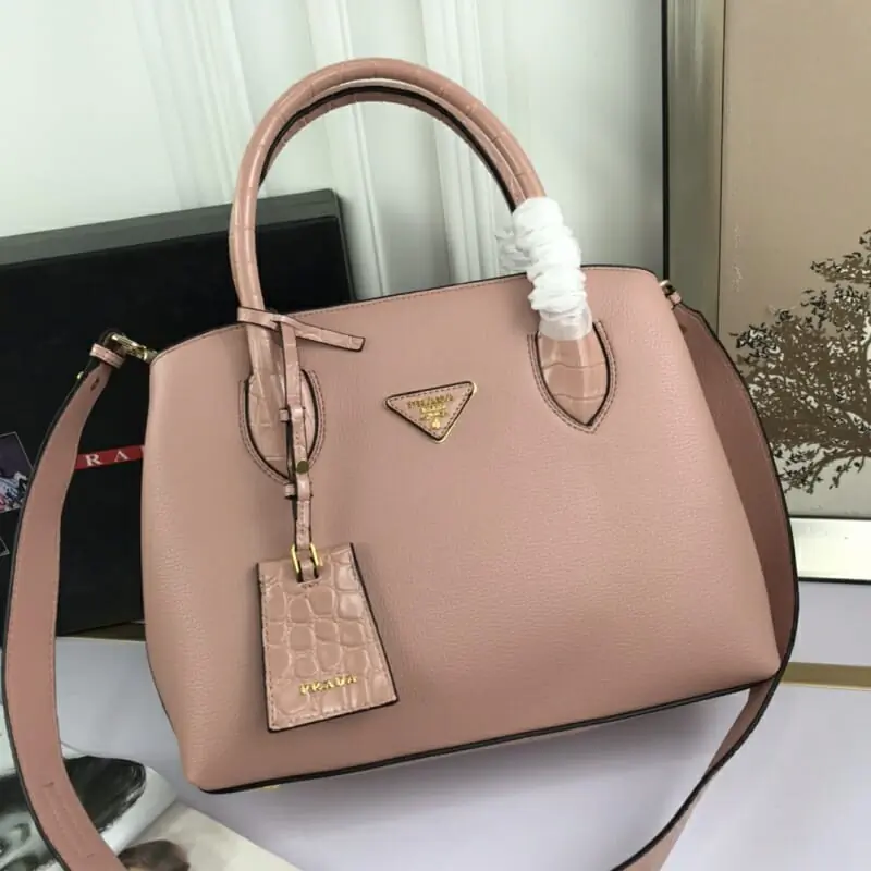 prada aaa qualite sac a main  pour femme s_122a5671